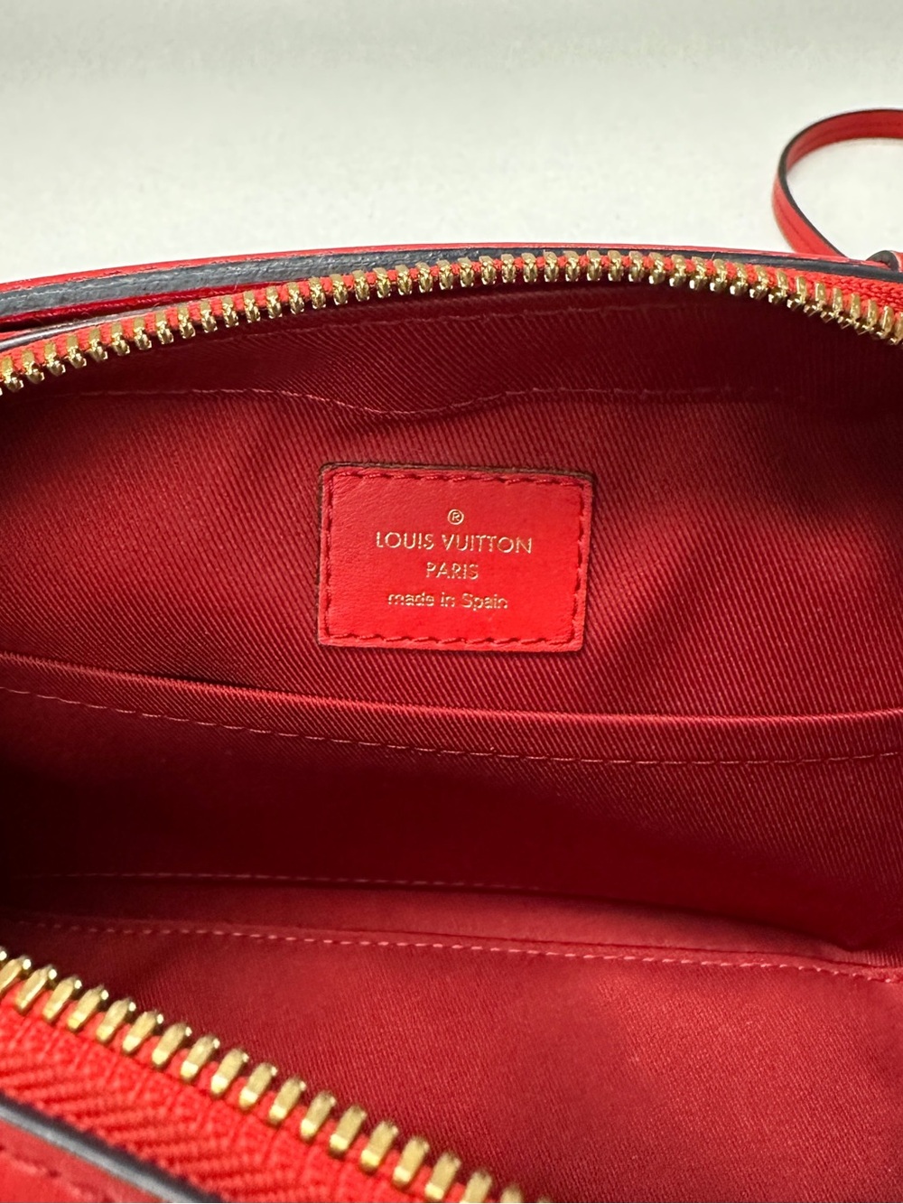 Authentic Louis Vuitton LV Saintonge Monogram Crossbody Handbag - Incl Dustbag - Picture 13 of 15